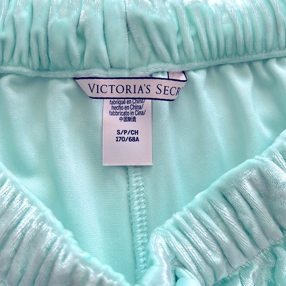 Velvet Night Set - Picture 4 of 5